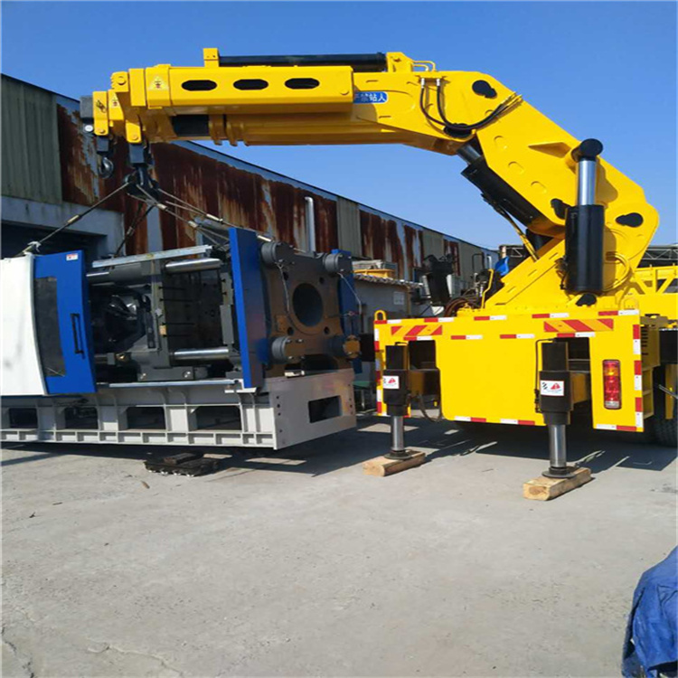 邢台 大吨位折臂吊出租费用解析：一小时租赁多少钱