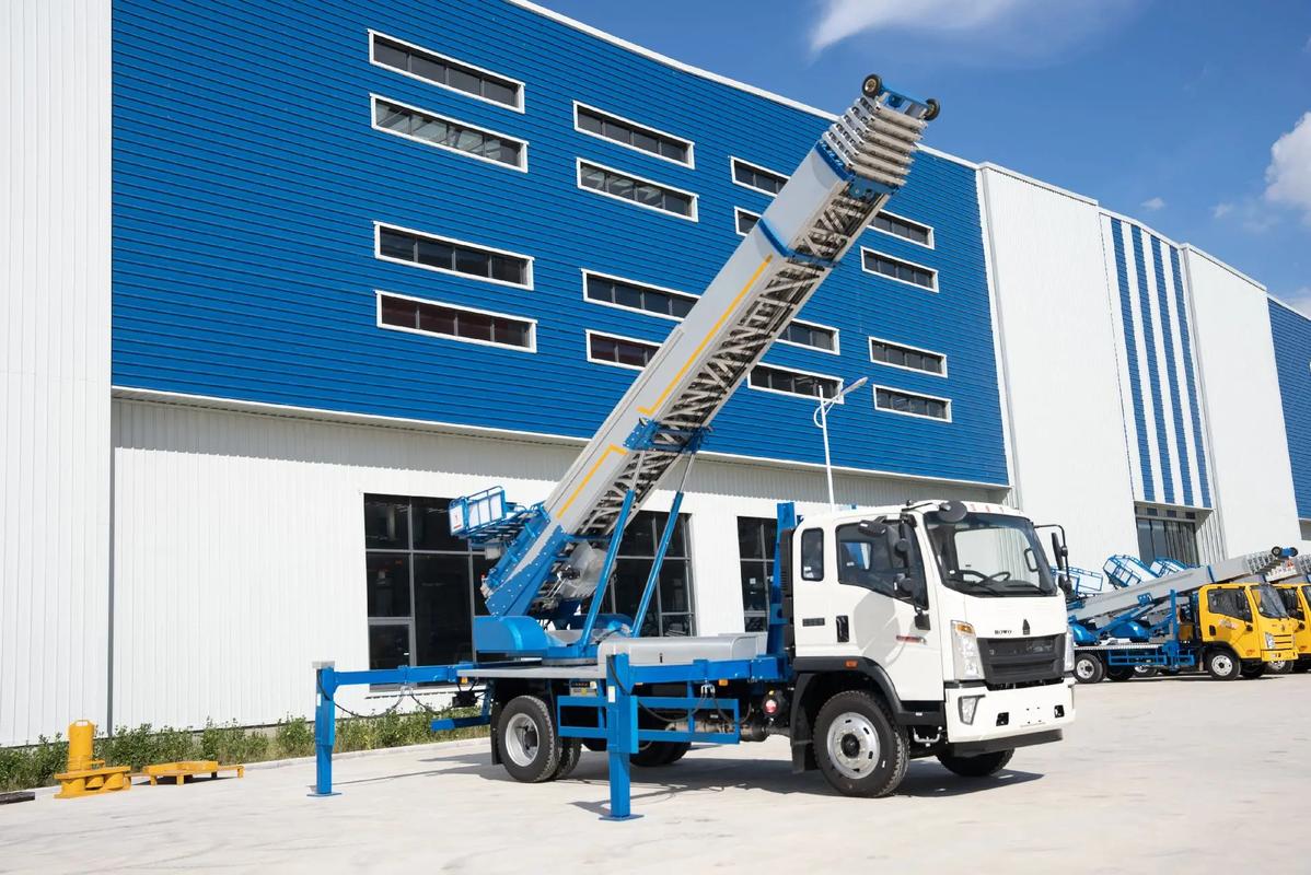 邢台小型云梯车上料车租赁多少钱