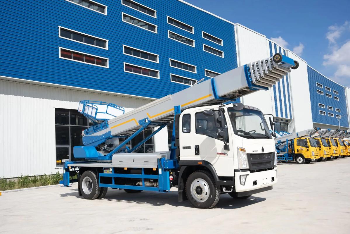 邢台出租云梯车高空作业车 建筑垃圾搬运